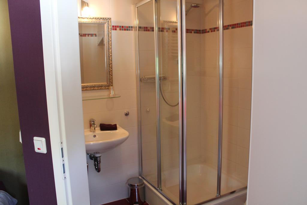 Hotel Groote Engel Emlichheim Стая снимка
